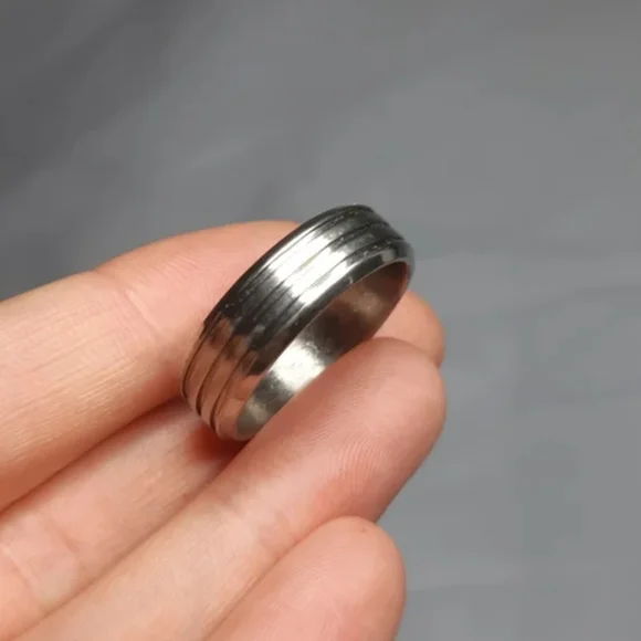 Mens Sterling Silver Size 10.5 Ring - Picture 2 of 5